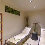杜斯堡美居酒店
