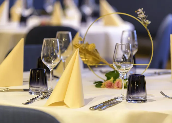 杜斯堡美居酒店 酒店 4*