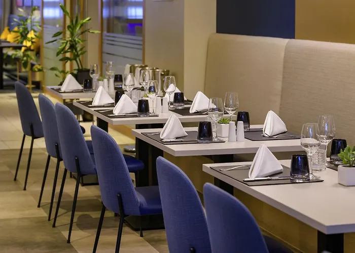 杜斯堡美居酒店